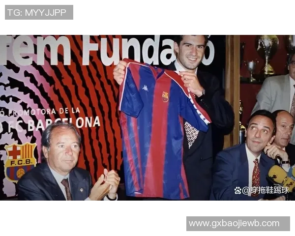 法国足球明星雷神的传奇之路与辉煌成就解析